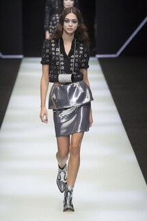 Emporio Armani Fall 2018 Ready-to-Wear , Emporio Armani осень зима 2018 , Fashion show , неделя моды в Милане , MFW , Mainstyles